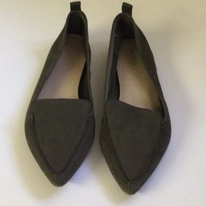 Aldo flat shoes size 10